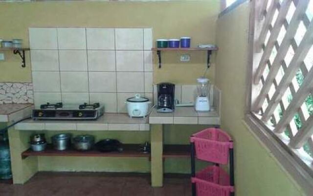 Cabinas Pura Vida Bed & Breakfast