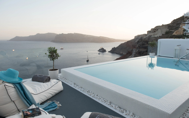 La Perla Villas - Adults Only