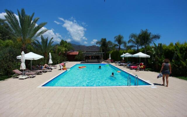 Azur Hotel