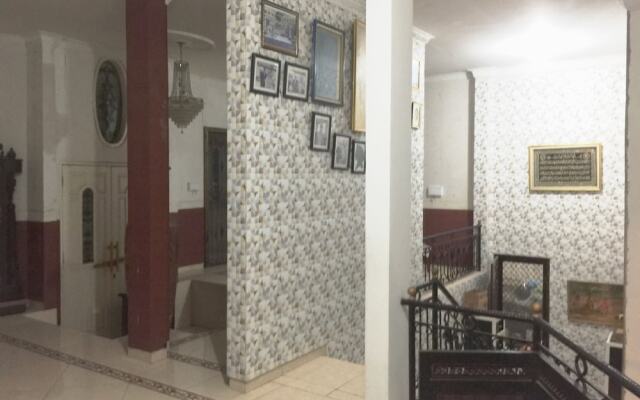 Hotel O Guest House Bu Iin Syariah