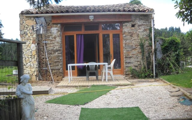 House With one Bedroom in Verdun-en-lauragais, With Pool Access, Furni