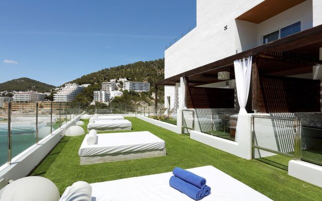 Palladium Hotel Cala Llonga - Adults Only