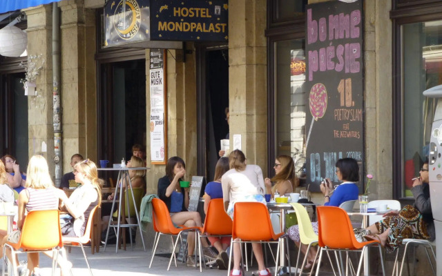 Hostel Mondpalast