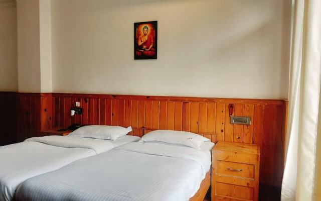 Oyo 6962 Hotel Wood Castle