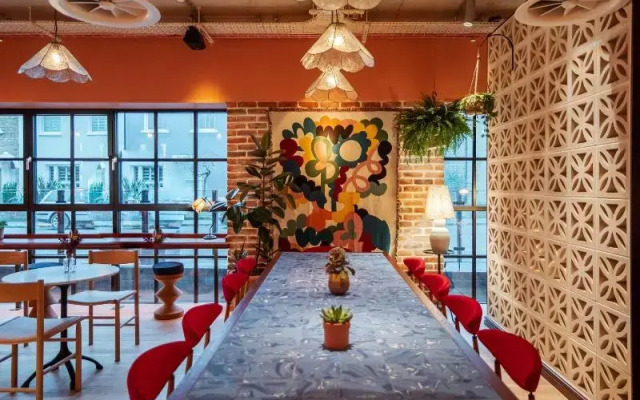 room2 Chiswick