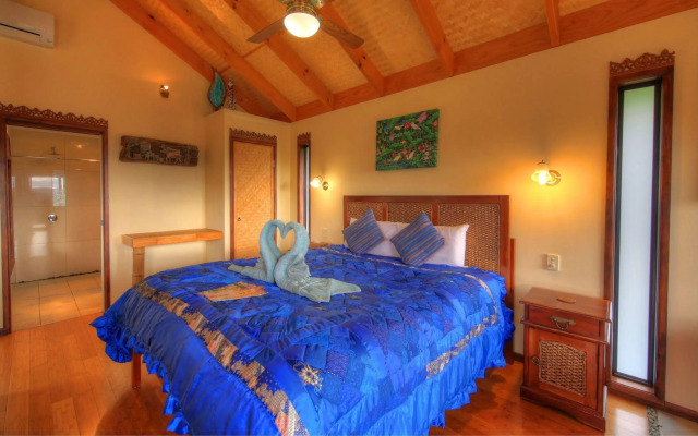 Maleny Tropical Retreat Balinese B&B