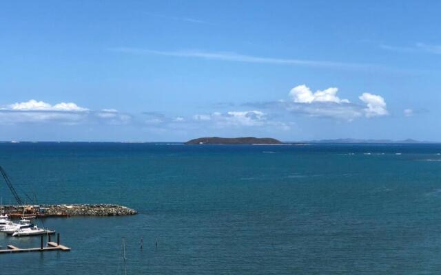 Palomino Island View