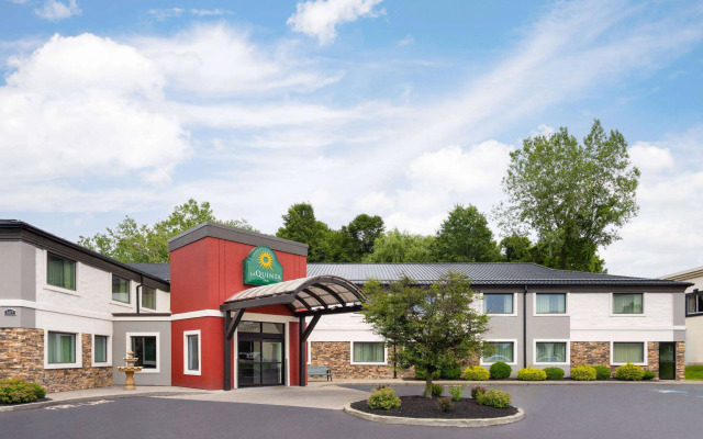 La Quinta Inn by Wyndham Buffalo Airport