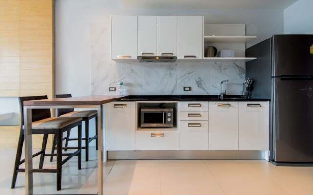 Emerald Terrace Patong by Chattha