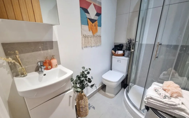 4Bed 3Bath - 8min to London Bridge