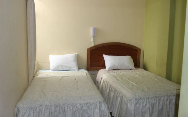 Posada de Percybal Lago Inn