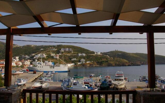 Archipelagos Hotel