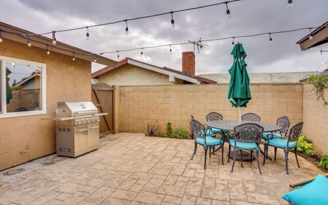 Idyllic Tustin Home w/ Private Patio & Grill