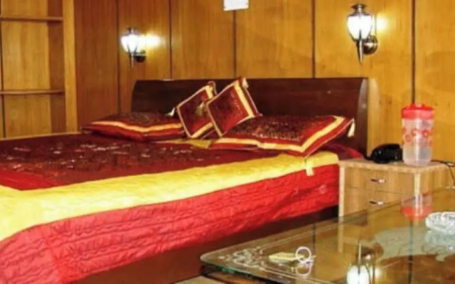 Hotel Himshikhar Joshimath