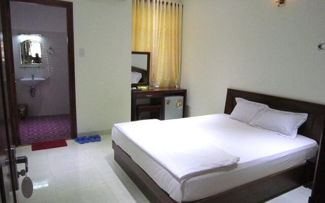 Long Chau Hotel