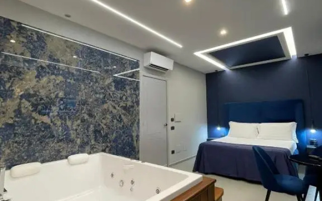 Hotel 2000
