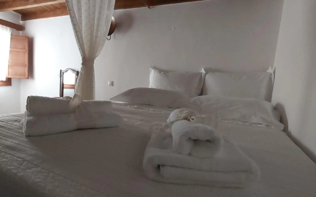 Traditional house in Asfendiou