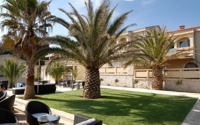 Paradise Resort Vanesa