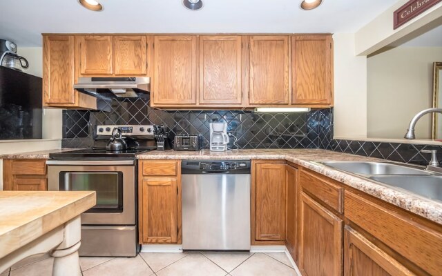 Greens 125 - Three Bedroom Condo