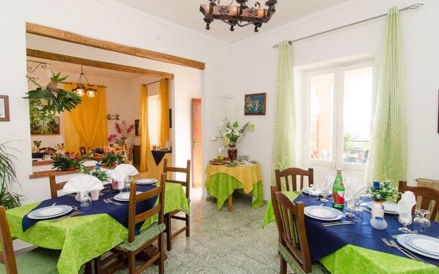 Villa Raffaela B&B