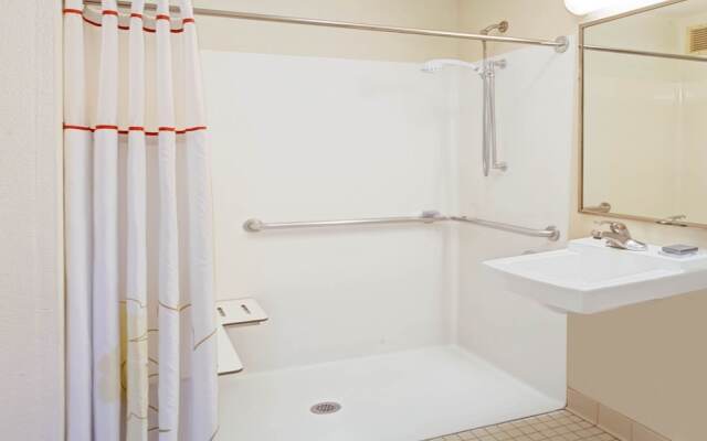 Hawthorn Suites by Wyndham Chicago Schaumburg