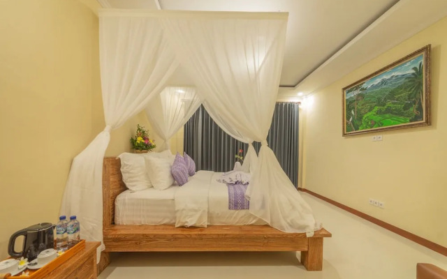 Bulan Adi Villa By Reccoma