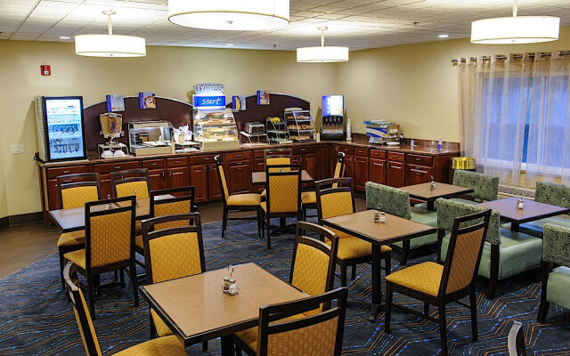 Comfort Inn & Suites Ludlow