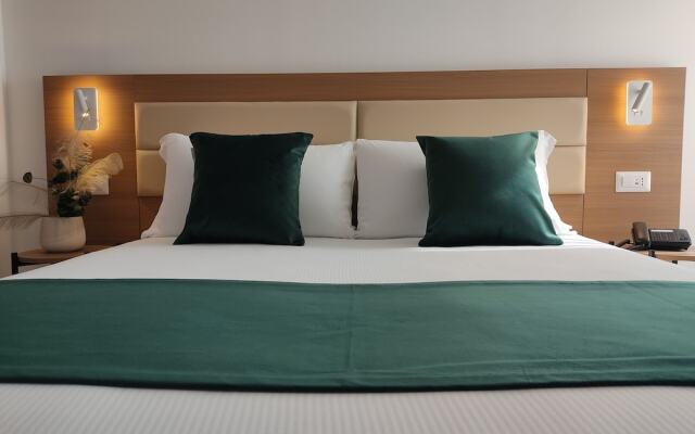 Massimi City Garden Hotel