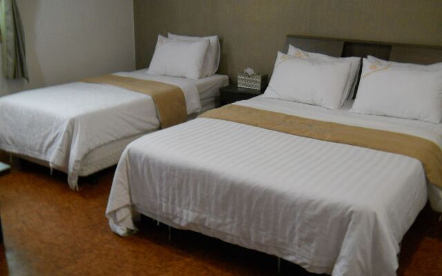 Hotel Millennium