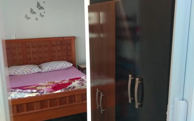 Suíte com Cozinha independente em Apartamento