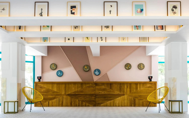 Zefir Hotel