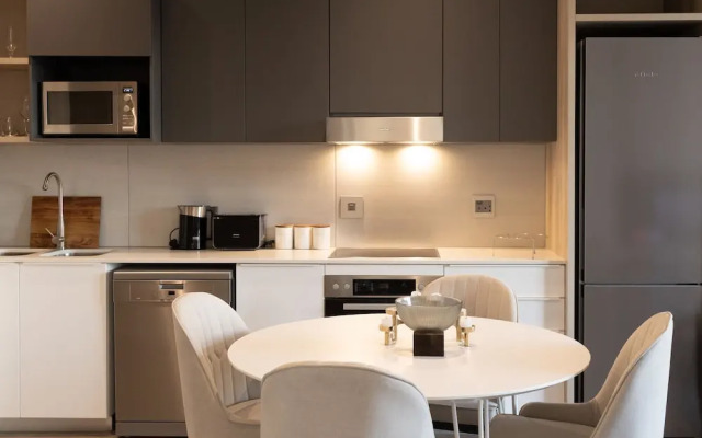 Black Marble - Menlyn Residence