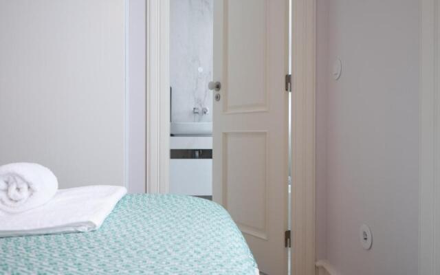 Augusta 229-5E-City Center Apt- Balcony & Elevator