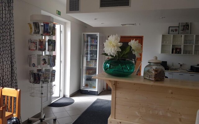 Hotel Riviera Lipno - Bed & Breakfast