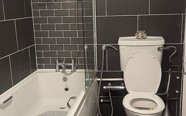 Remarkable 2-bed Apartment in Nottingham