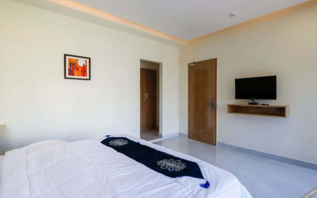 Comet Hotels by OYO Rooms