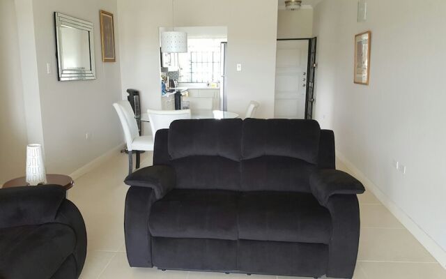 Fern Court Apartment With Oceanic View III