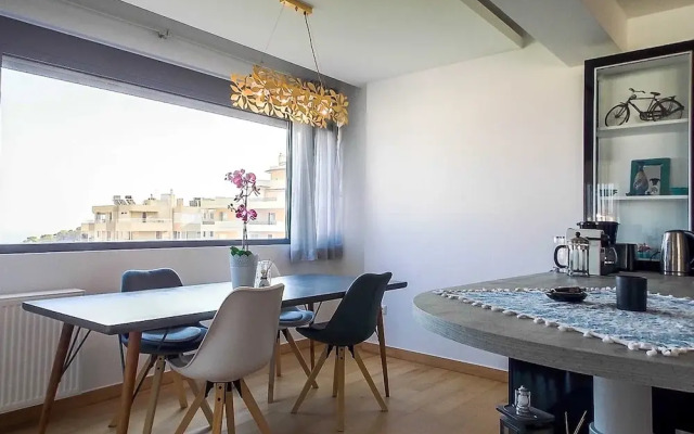 Stylish 2 Bedroom Apartment Spectacular Sea View