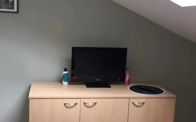 Hostel Theater 011