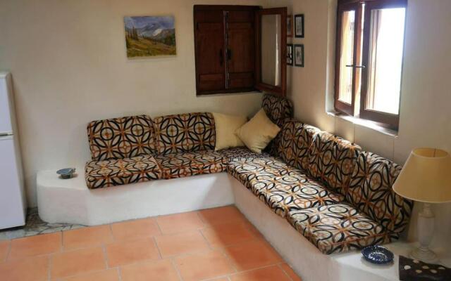 Wonderful 4 Bedroom Villa & separate guest house Villa Thalia