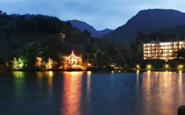 Hongzhushan Resort Chanyi Shanju