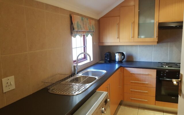 Executive Suite Woodmead East - Adults Only