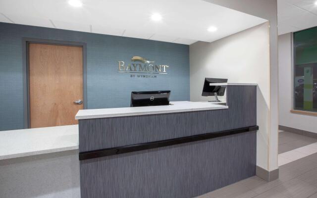 Baymont Inn & Suites Grand Rapids Near Downtown