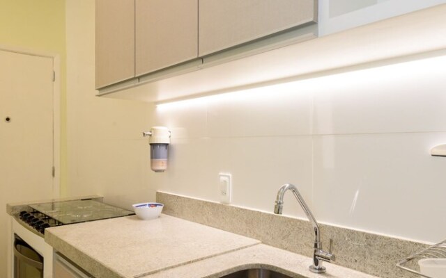 All in Rio - 100m da Praia de Copacabana