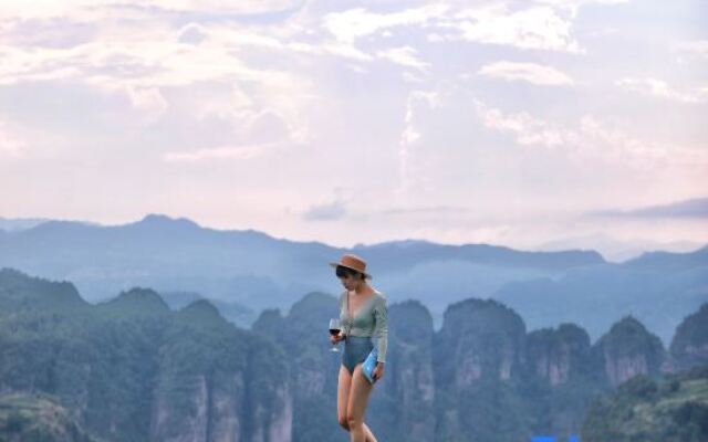 Xinchang Mountain Letter · Cloudside Homestay