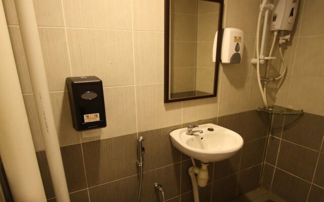 Place2Stay - Airport