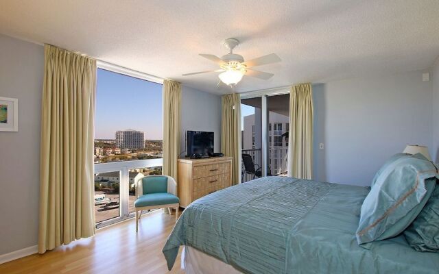 Shoreline 2111 Condo by RedAwning