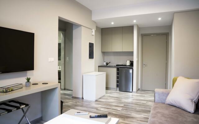 Athens apartment near museum