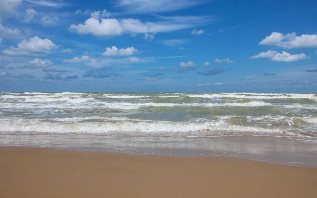 Sapphire Condominiums