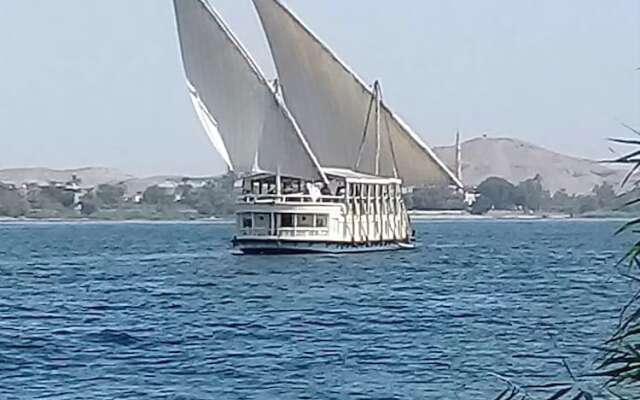 Dahabiya Nile Cruises - Private Boat - All-Inclusive